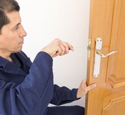 Town Center Locksmith Shop St Petersburg, FL 727-264-5646 Town Center Locksmith Shop St Petersburg, FL 727-264-5646