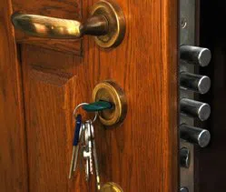 Town Center Locksmith Shop St Petersburg, FL 727-264-5646 - 6-Lock-Change
